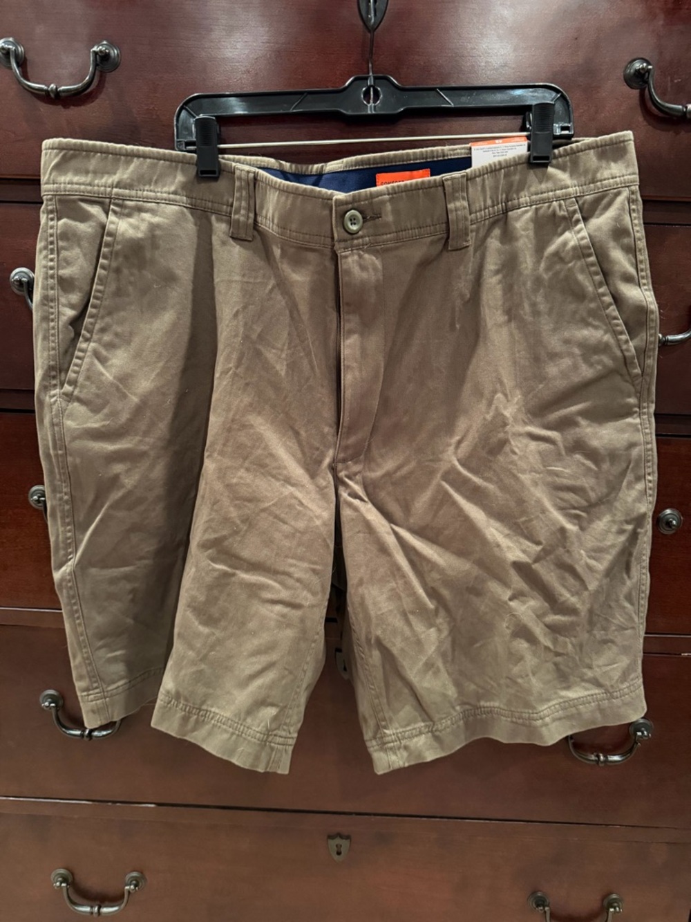St. John's Bay Men's Tan Flat-Front Cotton Shorts
